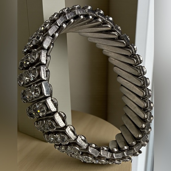 Unique Vintage Jewelry - Vintage Sterling silver bracelet CZ